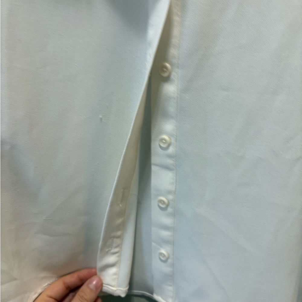 La Hearts Classic White Button-Down Shirt - Picture 3 of 4